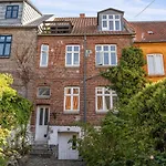 Beautiful Private Apartment, With Garden, Roof Terraze, 150 Square M, 2 Floors, 2 Bedrooms And An Extra Bed In The Livingroom