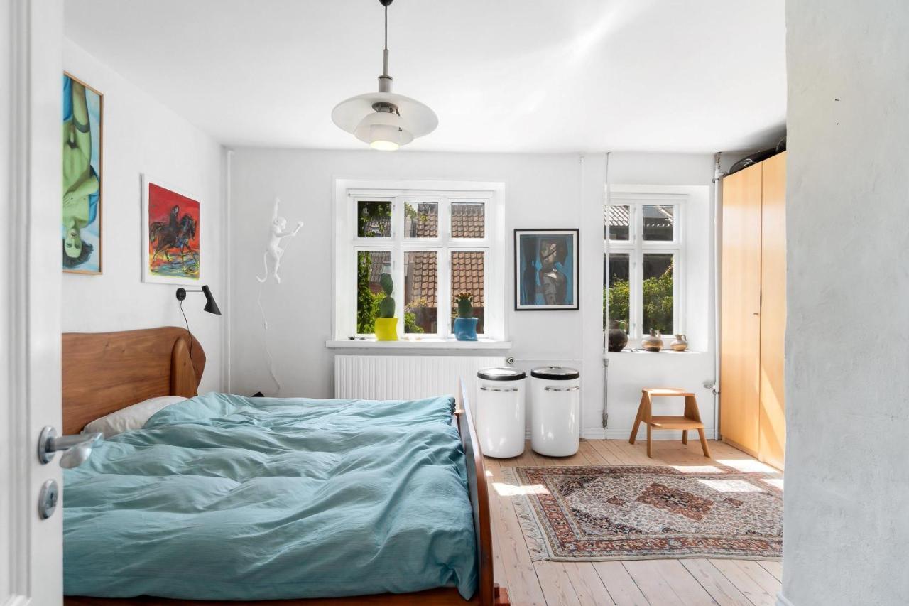 Beautiful Private Apartment, With Garden, Roof Terraze, 150 Square M, 2 Floors, 2 Bedrooms And An Extra Bed In The Livingroom * Århus
